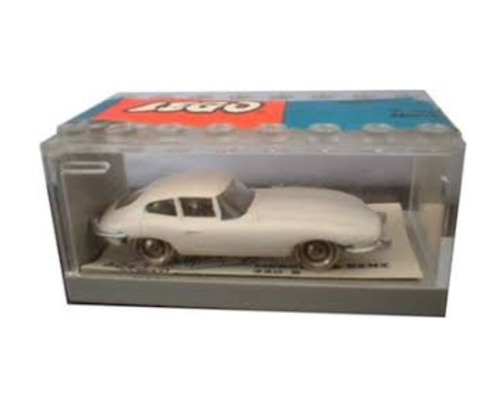 1:87 Jaguar E-Type with Garage